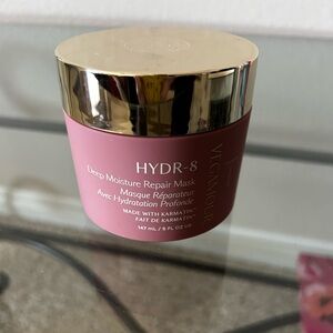 VEGAMOUR HYDR-8
Deep Moisture Repair Mask
UNOPENED, 147mL/ 5 FL OZ US